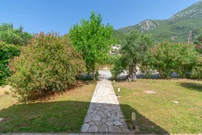 Corfu Beachfront Villa Barbati 1 - Image 4