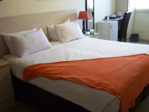 Emthonjeni Bed & Breakfast - Image 2