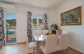 Awesome Home in Pucisca With 7 Bedrooms, Wifi and Outdoor Swimming Pool - Image 3