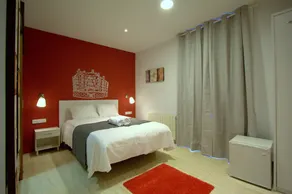 Hostel Artistic Barcelona - Image 3