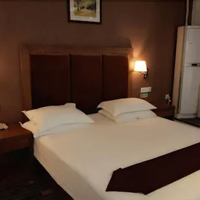 Suzhou Chunting Holiday Inn Hotel - Image 3