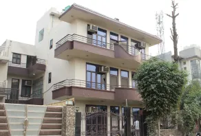 Royal Inn by OYO Rooms - Image 3