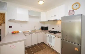 House in Rovinj for 4 people with 2 rooms Ref. 623695 - Image 4
