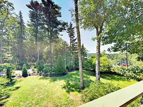 Renovated Juniper Point 3br W/ Wraparound Deck 3 Bedroom Home - Image 5