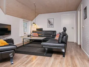 Traditional Holiday Home in Ringkobing With Sauna - Image 2