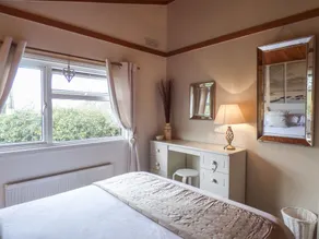 Peri Lodge - Image 4