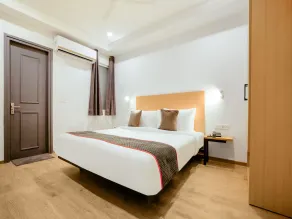 OYO Townhouse 118 Gagan Vihar - Image 4