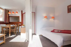 Residence Pierre & Vacances Les Fontaines Blanches - Image 2
