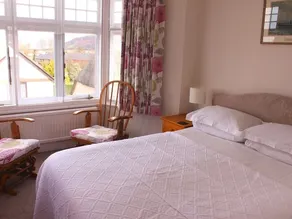 Rose Bank Guest House - Image 2