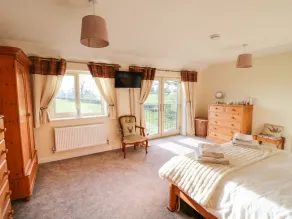 Fieldview House - Image 4