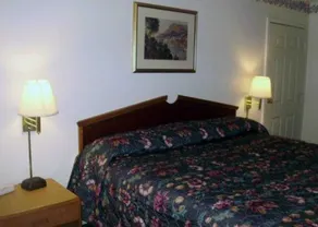 Econo Lodge - Elk City - Image 5