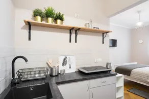 Berry Apartments - Image 2