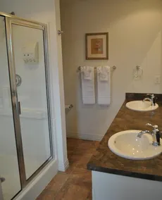 Devonshire Place at Bermuda Bay - Image 2