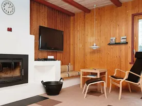 Modern Holiday Home in Ebeltoft With Sauna - Image 3