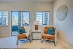4BR Mnt Viewsmodern Urbanityrooftop Patio - Image 4