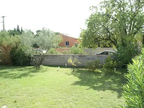 Stylish Holiday Home With Private Swimming Pool and Large, Enclosed Garden - Image 3
