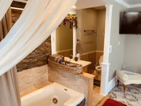 Centennial Inn Bed & Breakfast - Image 2