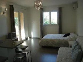 Studios avec piscine en Provence - Image 3