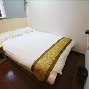 Shanghai Qufu Hotel - Image 5