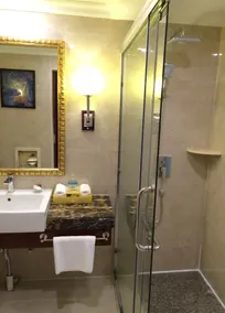 Sanli Hotel - Image 2