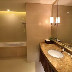 Hong Ji Hua Tian Hotel - Image 4
