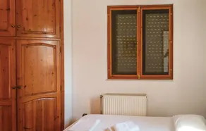 Nice Apartment in Korfos, Korinthos With 3 Bedrooms and Wifi - Image 2