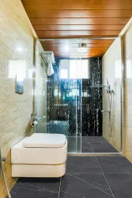 FabHotel Capitol Suites - Image 2