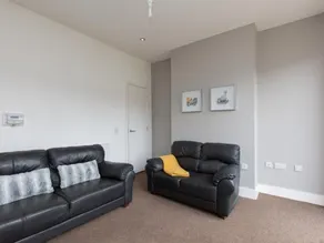 Townhouse @ Balfour St - Image 5