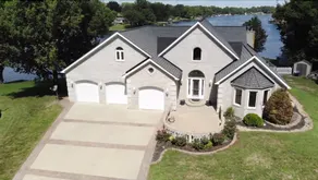 Lakefront Paradise - Image 4