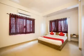 Primrose Regency by OYO Rooms - Image 2