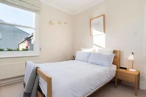 [MC] Stunning 2BR Dalston Period Flat - Image 2
