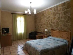 Hotel Bodega Restaurante El Castillo - Image 4
