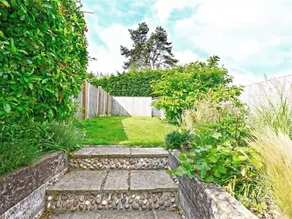 Cozy Holiday Home in Westleton With Garden - Image 3