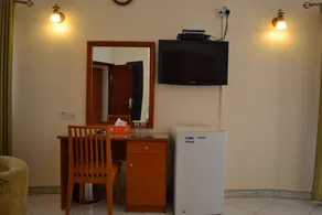 Tara Hotel - Image 2
