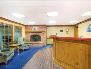 Days Inn by Wyndham Auburn - Image 3