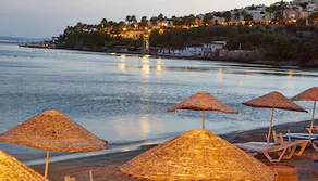 Meteor Beach Hotel - Image 2