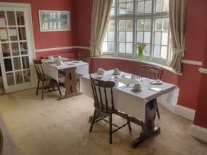 The Nags Head Hotel - Image 5