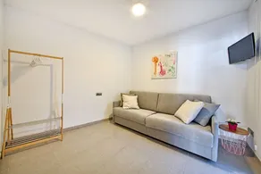 Poble Espanyol Apartments - Image 3