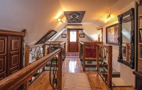 Amazing Home in Zagreb With 3 Bedrooms, Wifi and Outdoor Swimming Pool - Image 4