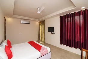 Hotel Prime by OYO Rooms - Image 2