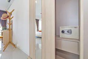 Chic Residence by Fullrooms - Image 5