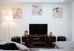N2N Suites - Heart of the City - Downtown Suite offered by Short Term - Image 4