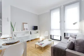 Gran Via Apartment by Flatsweethome - Image 3