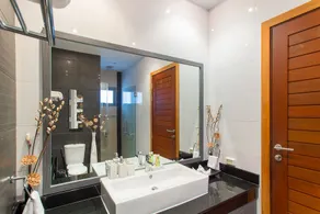 Exclusive Pool Villa Residence - Image 2