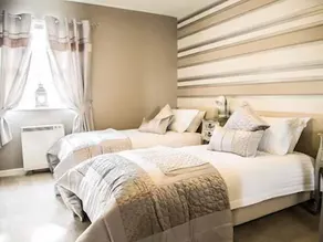 6 Mariners Point - Image 2