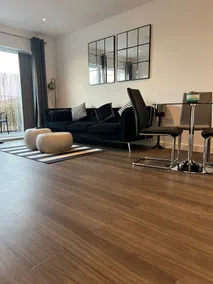 Captivating Luxury 1-bed Apartment in London - Image 2