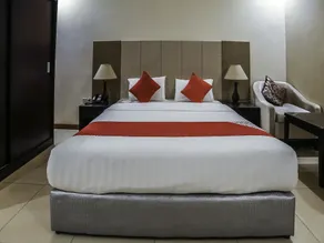 Night Inn Hotel by OYO Rooms - Image 2