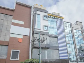 OYO Hotel Kozy Rooms - Image 4