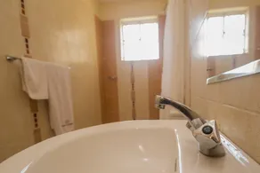 Corat Africa Hotel - Image 4