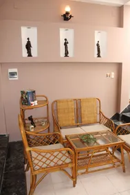 Sina House - Image 2